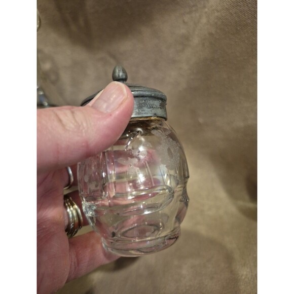 Antique Middletown Quadruple Silverplate Embossed Cruet Condiment Server FLAW - Picture 5 of 16